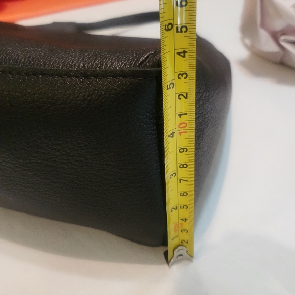 Portland Leather Oversized Naomi Bag, Used Once Mint Condition - Picture 11 of 12